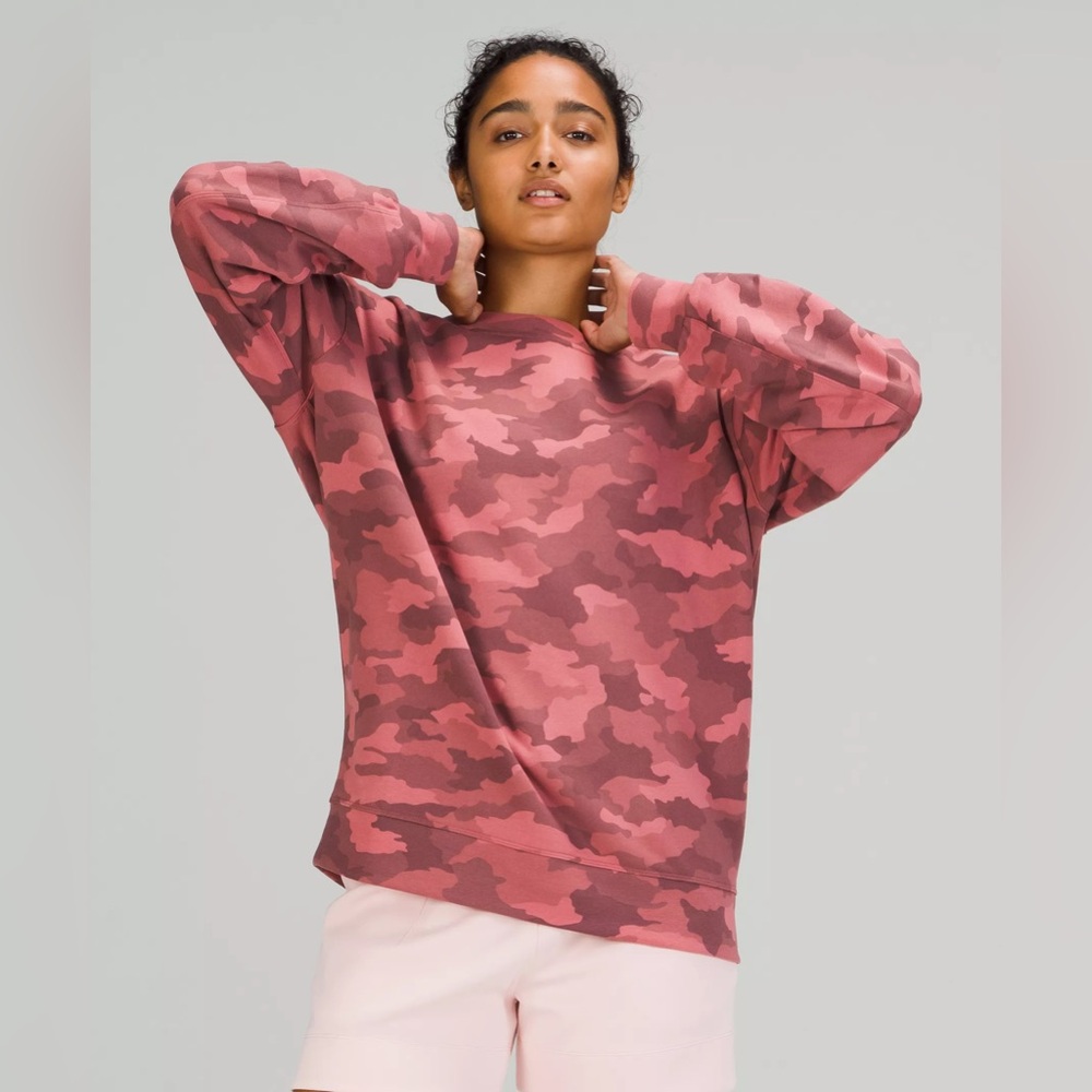 Lululemon Women’s Perfectly Oversized Crew, Camo Brier Rose Multi, Size: 16
